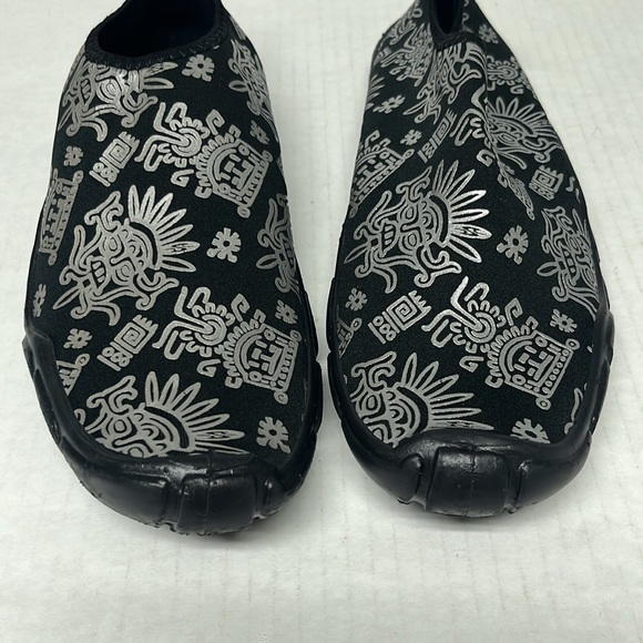 Men’s Aztec Print Black Water Shoes Slip-On Aqua 10 | adventure gear travel - Picture 9 of 13